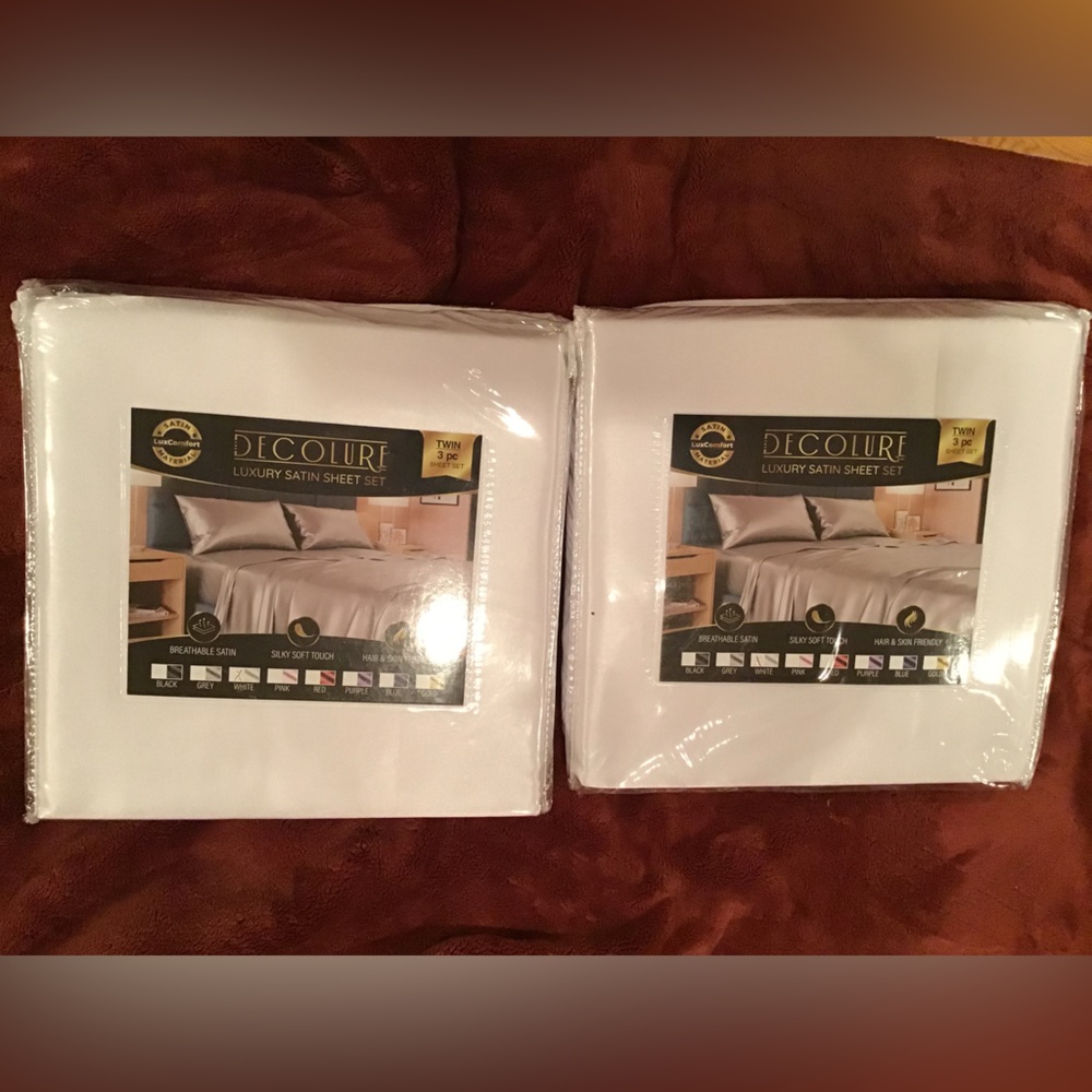 DECOLURE Satin Sheets Twin (3 Pieces), Silky Satin Luxury Sheet Set - 2sets